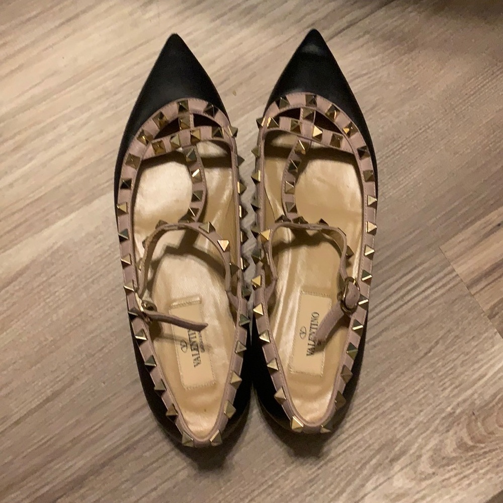 VALENTINO Rockstud T-Strap Ballet Flat Shoes Black and Tan